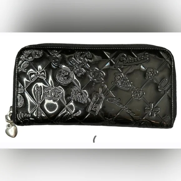 CHANEL Precious Symbols Black Patent Quilted Leather Zippy Wallet - Picture 1 of 13